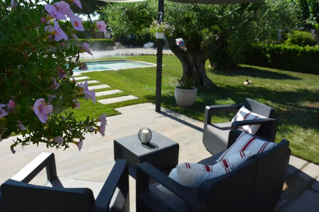 Holiday home Masia Cal Tonarro San Martin Sarroca